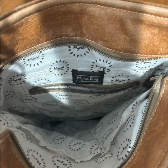 Myra bag hide outer with fringe - Picture 5 of 5